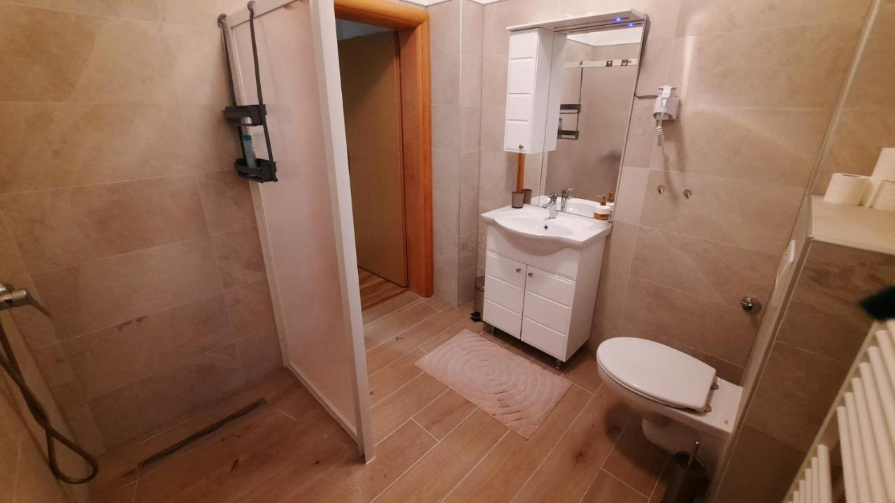 7 Kucica Apartment ลิฟโน ภายนอก รูปภาพ