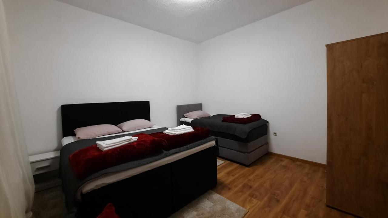 7 Kucica Apartment ลิฟโน ภายนอก รูปภาพ