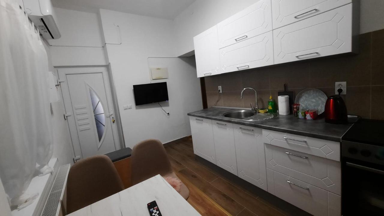 7 Kucica Apartment ลิฟโน ภายนอก รูปภาพ